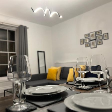 Centralised Meridian Place By Prescott Apartments Бристол Екстериор снимка