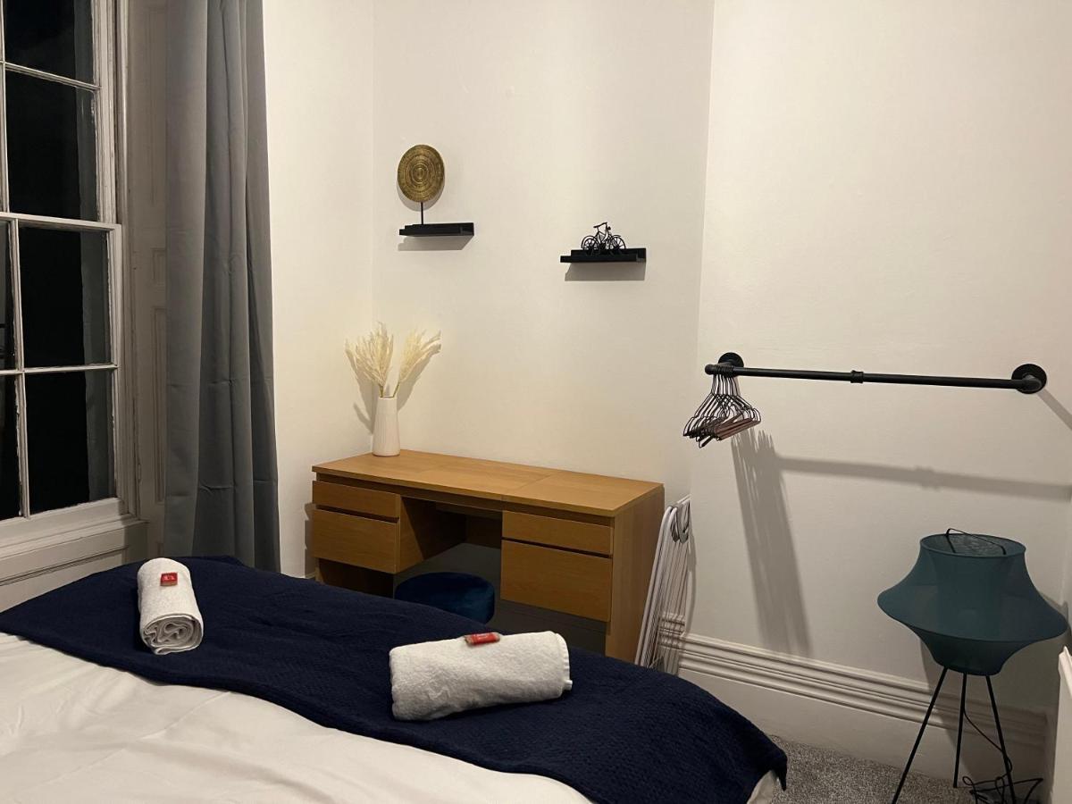 Centralised Meridian Place By Prescott Apartments Бристол Екстериор снимка